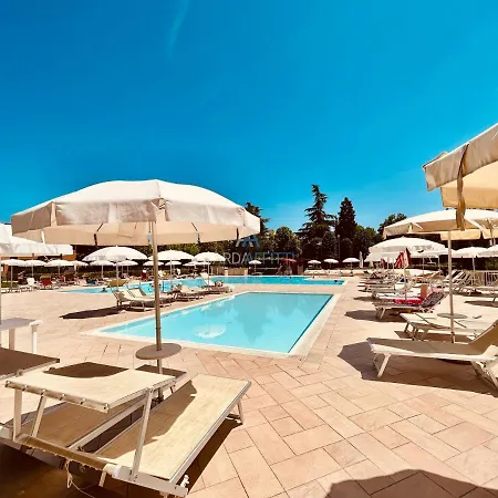 Scylla - 200 M Dal Di Garda Con Piscina Apartment