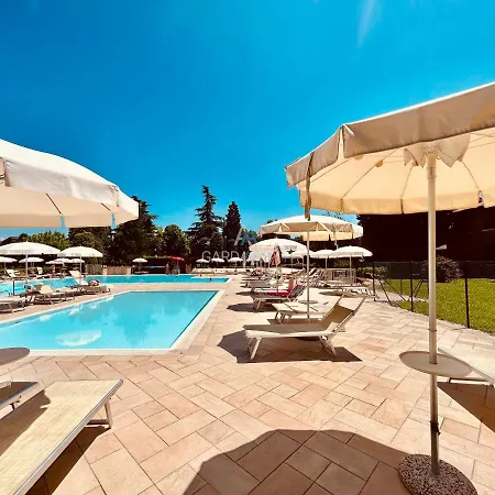 Scylla - 200 M Dal Di Garda Con Piscina *