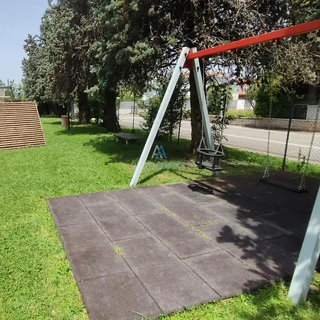 Scylla - 200 M Dal Di Garda Con Piscina *