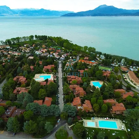 Apartment Scylla - 200 M Dal Di Garda Con Piscina *